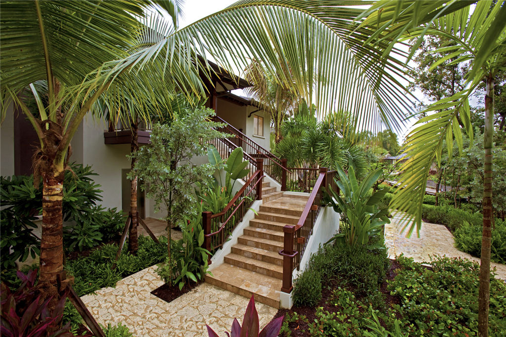12)St. Regis Bahia Beach Resort, Puerto RicoOutside entrance Ĕz.jpg