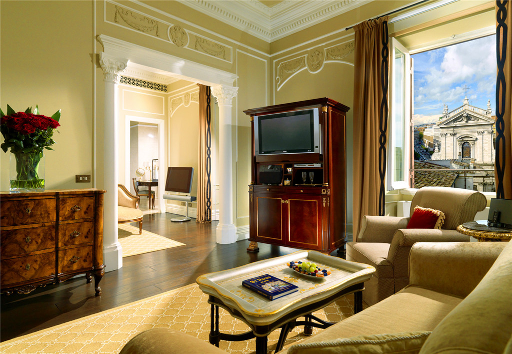 16)The St. Regis Grand Hotel, RomeJunior Suite Ĕz.jpg
