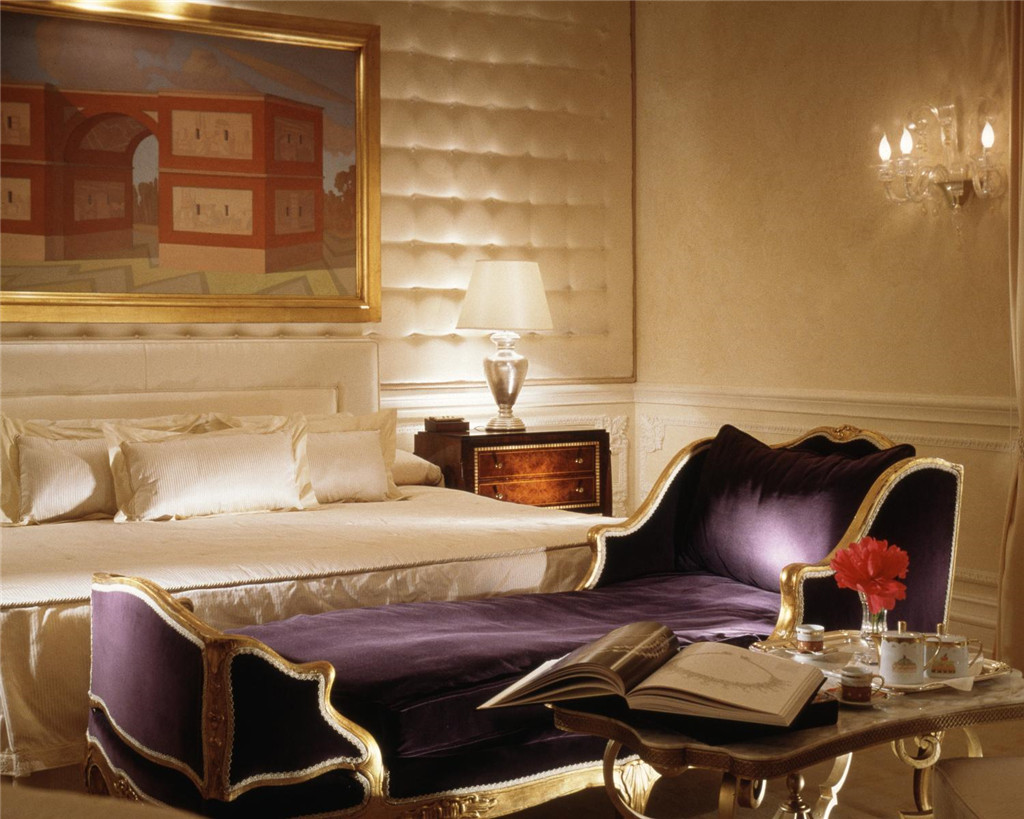 23)The St. Regis Grand Hotel, RomeDesigner Suite Ĕz.jpg