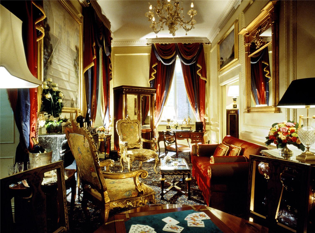 29)The St. Regis Grand Hotel, RomeAmbassador Suite \'Dining Room\' Ĕz.jpg