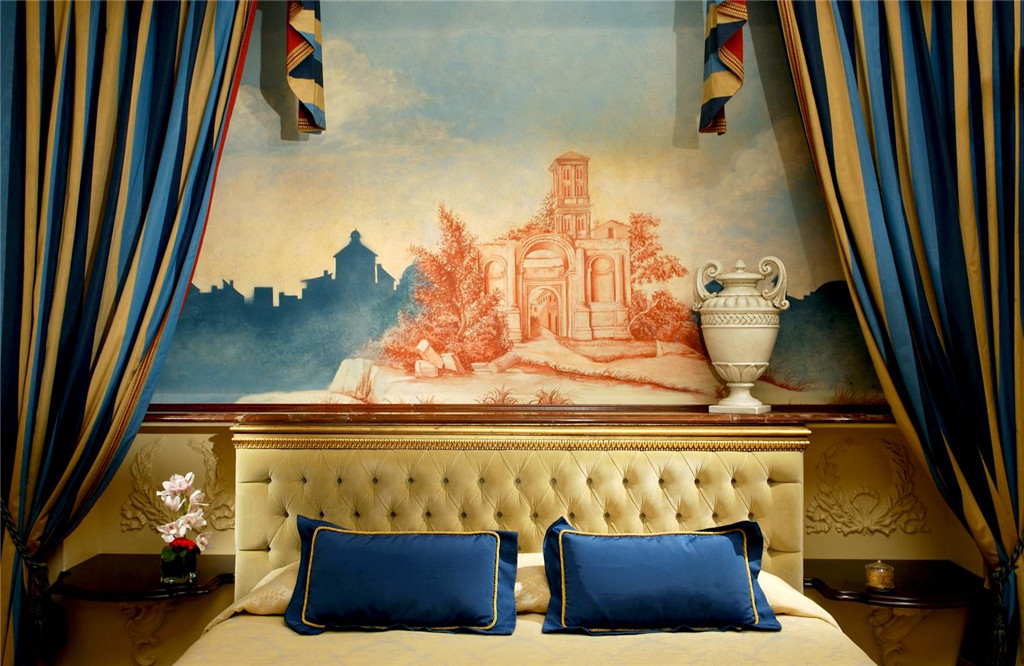 31)The St. Regis Grand Hotel, RomeSuperior Room Fresco Ĕz.jpg