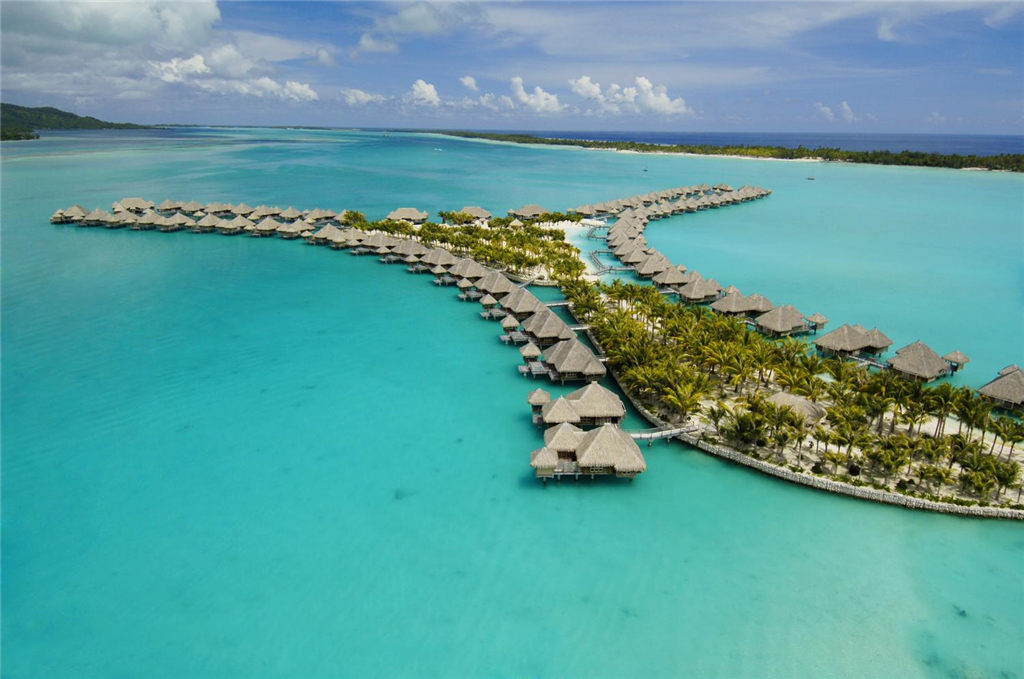 11)The St. Regis Bora Bora ResortAerial View #1 Ĕz.jpg