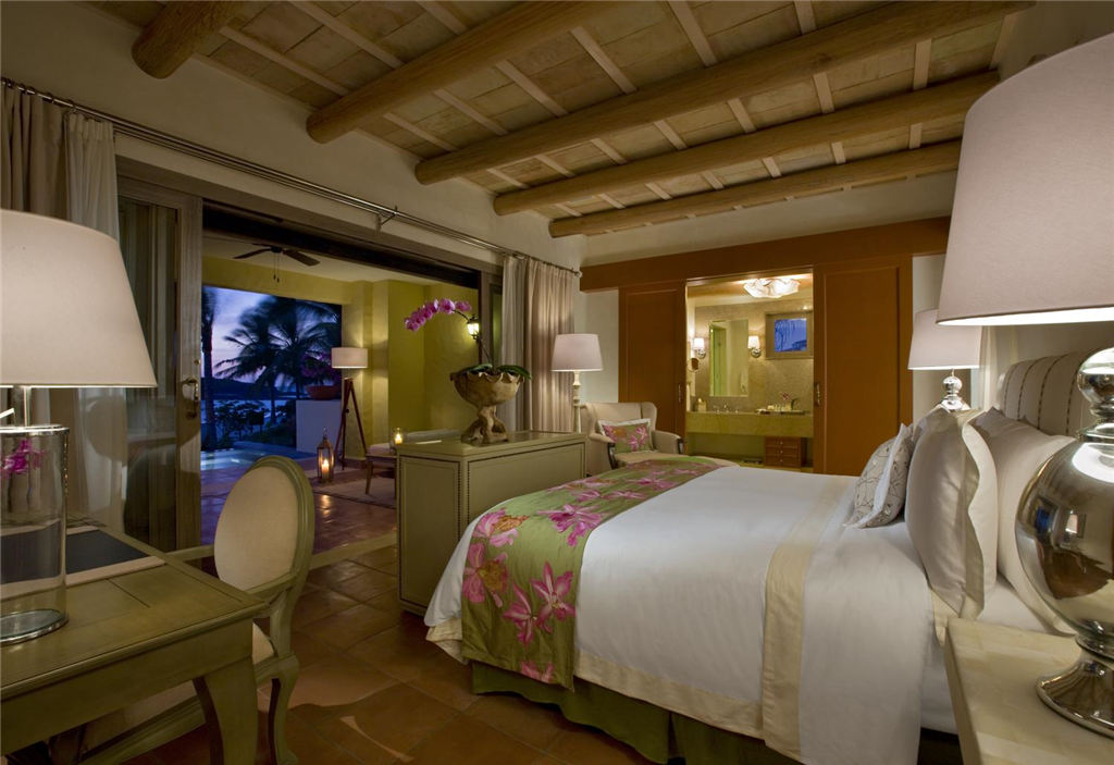 23)The St. Regis Punta Mita ResortPresidential Suite Bedroom Ĕz.jpg