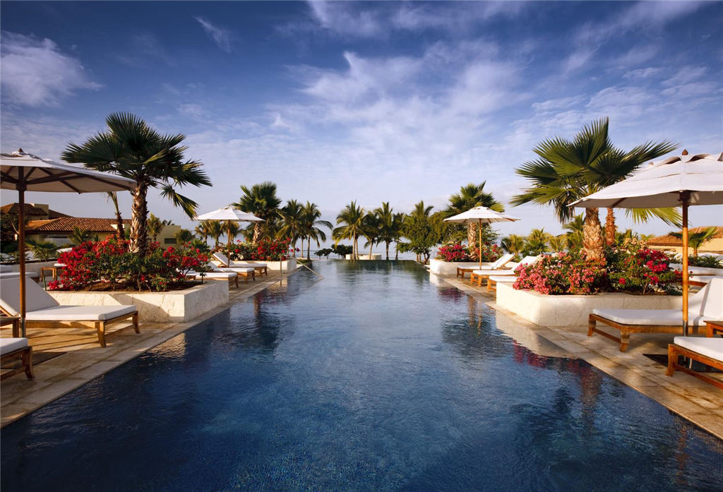 34)The St. Regis Punta Mita ResortAdult Infinity Pool Ĕz.jpg