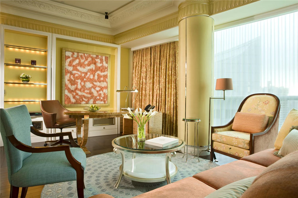 29)The St. Regis SingaporeThe Metropilitan Suite\'s Living Room Ĕz.jpg