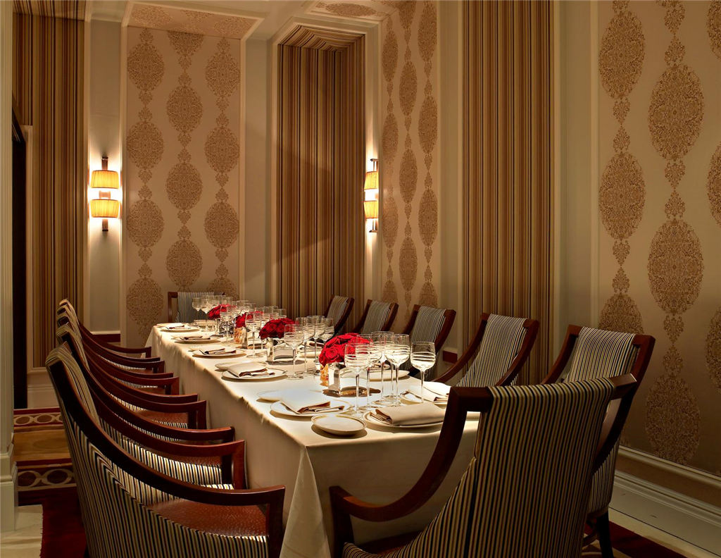 21)The Lanesborough, a St. Regis HotelApsleys Private Dining Ĕz.jpg