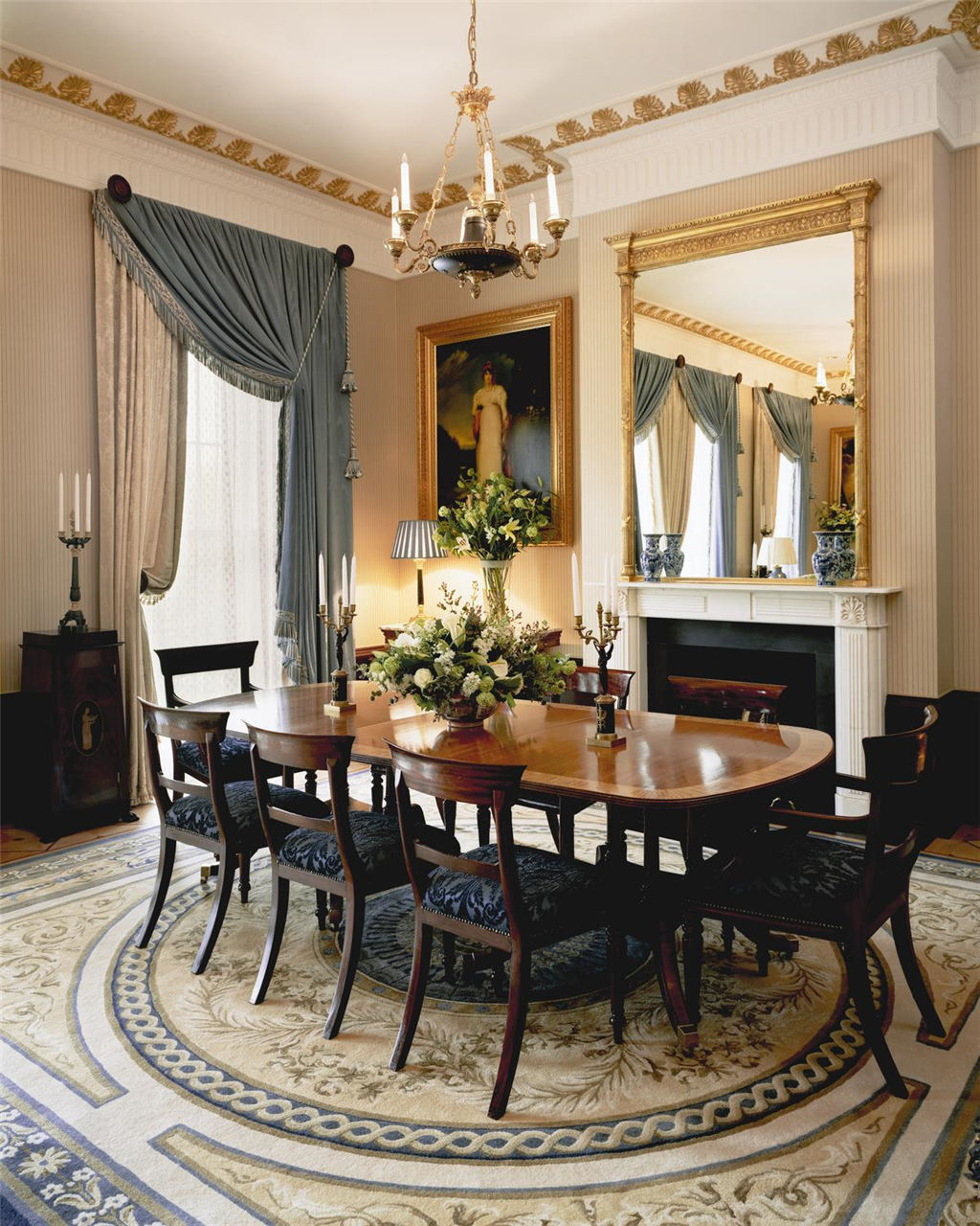 34)The Lanesborough, a St. Regis HotelThe Royal Suite Dining Room Ĕz.jpg