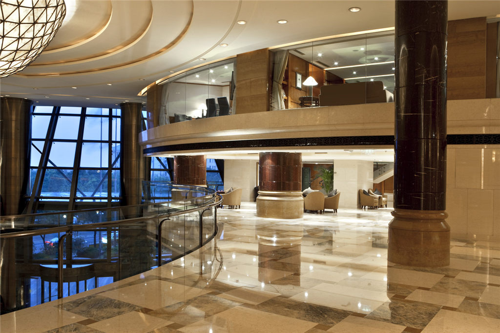 11)The St. Regis ShanghaiAstor Ballroom Foyer with View Ĕz.jpg