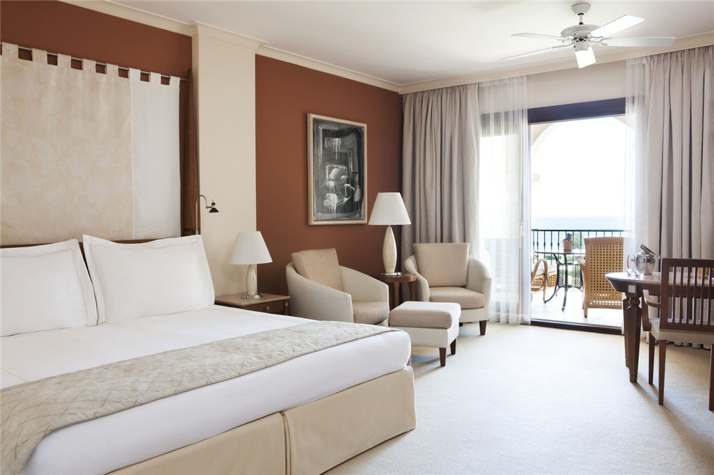 23)The St. Regis Mardavall Mallorca ResortGrand Deluxe Room Ĕz.jpg