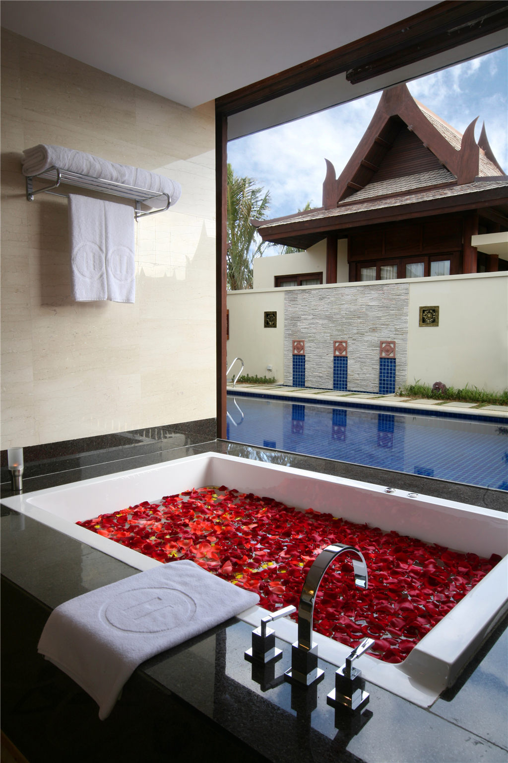 spa floral bath 2.jpg